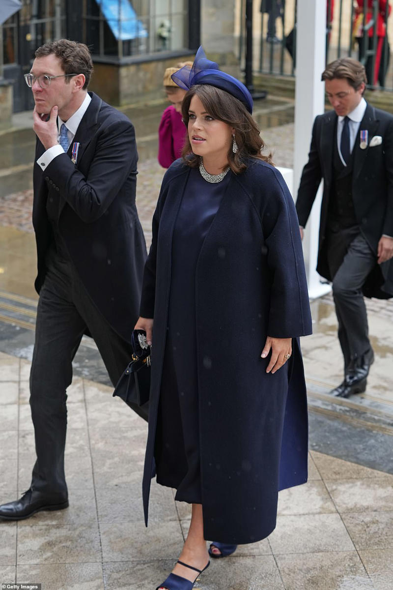 Princess Eugenie's fashion resembles Meghan Markle's chic look