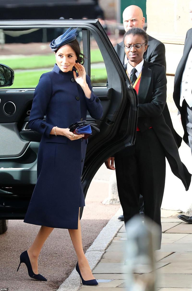 Princess Eugenie's fashion resembles Meghan Markle's chic look