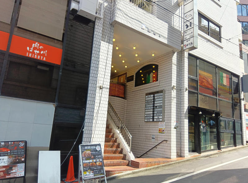 ・奥まったビルの2階, ・モバイルオーダーのメニューに, ・東京ではここだけ, ・今回紹介した店舗の情報