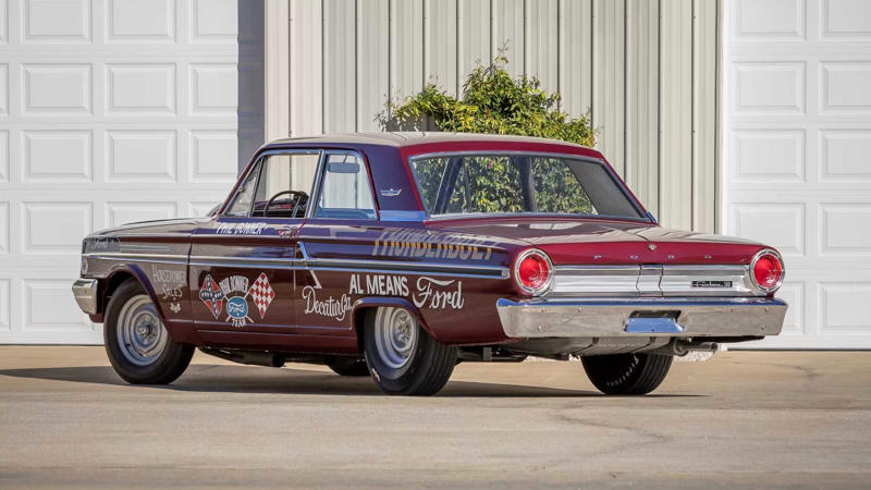 Ford Built The Fairlane Thunderbolt To Win Races, Not To Last , A 427 V8 That Was Already Pushing Limits , Most Were Raced Hard And Lost Over Time , Why It Became Ultra-Rare Without Trying To , Today, It’s One Of The Most Valuable Drag-Era Muscle Cars
