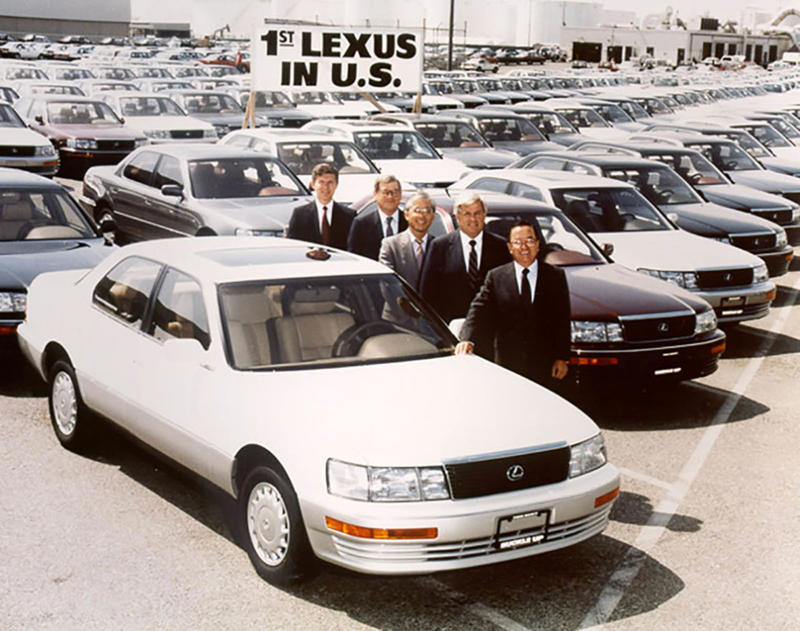 1. Toyota 22R-E (2.4L I4), 2. Toyota 1UZ-FE (4.0L V8), 3. Toyota 2JZ-GE (3.0L I6), 4. Toyota 1GR-FE (4.0L V6), 5. Toyota 2AR-FE (2.5L I4)