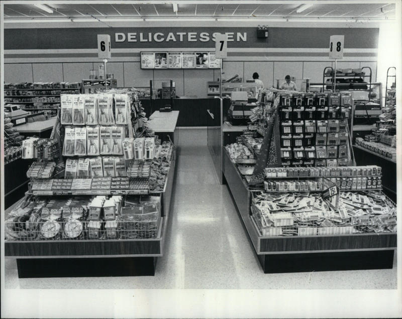 What is on Villa Bakery’s Kmart sub?, Lunch Wyandotte, The Market, Oak House Deli, Schott’s Market