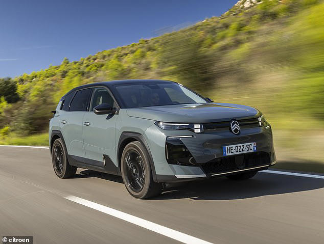 The e-C5 - a design that makes sense , The interior - is it the most comfortable Citroen SUV?, The most high-tech Citroen yet?, Practicality: Is it the most practical Citroen SUV? , What's the e-C5 like to drive? , Range and price: The other two big selling points of this car 