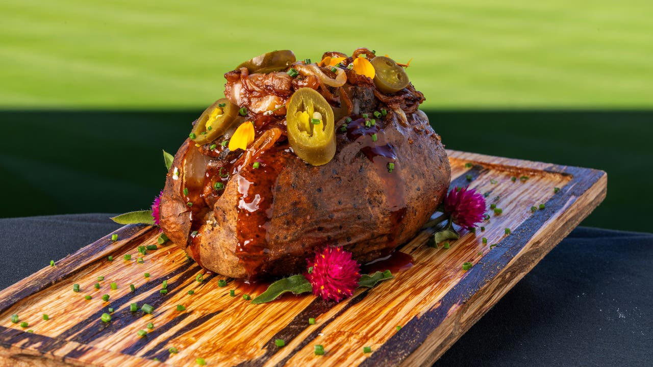 Claws & Caviar, PNW Pretzel, Pacific Pitmaster Potato, "No Moo" Cheesesteak, Sasquatch Sundae, Postseason Value Pack, MORE MARINERS NEWS FROM FOX 13 SEATTLE