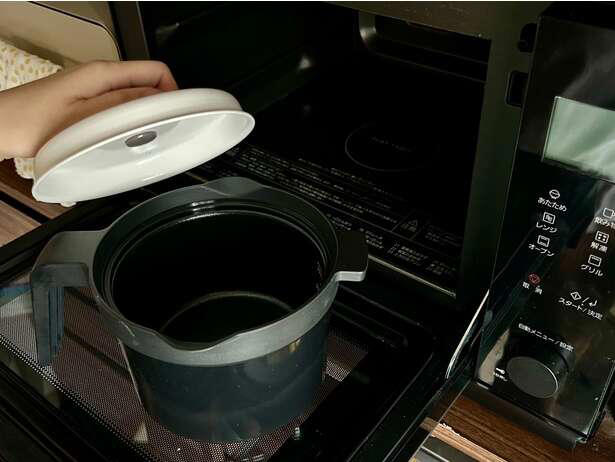 「レンジメート マグポット」とは？, かまど炊きのようにごはんを炊けちゃう⁉「白米」を炊いてみた, ほったらかしで「お味噌汁」まで！, 絵本みたいな「極厚ホットケーキ」を作ってみた♪, 「レンジメート マグポット」使ってみてどうだった？, 「レンジメート」シリーズで手間いらず！