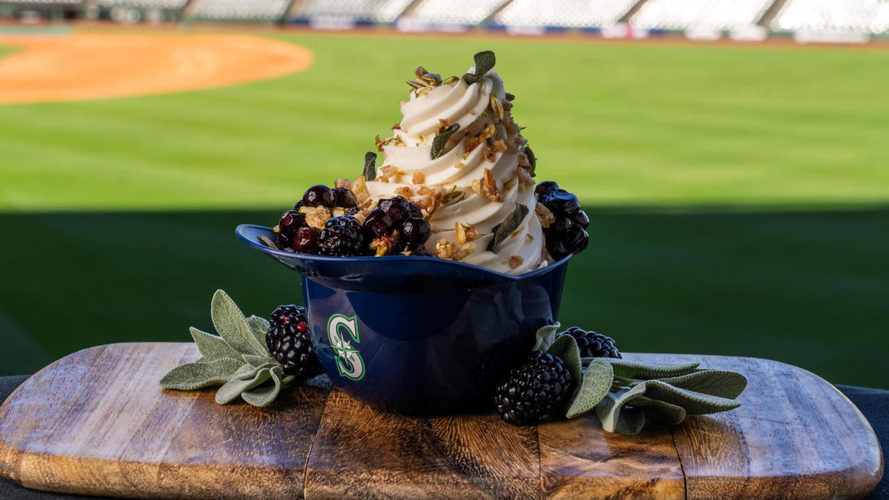 Claws & Caviar, PNW Pretzel, Pacific Pitmaster Potato, "No Moo" Cheesesteak, Sasquatch Sundae, Postseason Value Pack, MORE MARINERS NEWS FROM FOX 13 SEATTLE