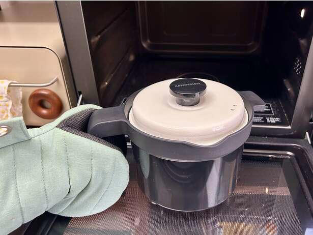 「レンジメート マグポット」とは？, かまど炊きのようにごはんを炊けちゃう⁉「白米」を炊いてみた, ほったらかしで「お味噌汁」まで！, 絵本みたいな「極厚ホットケーキ」を作ってみた♪, 「レンジメート マグポット」使ってみてどうだった？, 「レンジメート」シリーズで手間いらず！