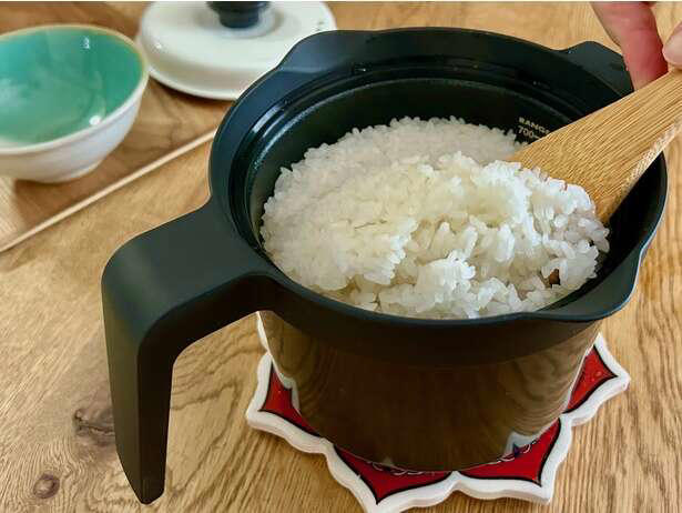 「レンジメート マグポット」とは？, かまど炊きのようにごはんを炊けちゃう⁉「白米」を炊いてみた, ほったらかしで「お味噌汁」まで！, 絵本みたいな「極厚ホットケーキ」を作ってみた♪, 「レンジメート マグポット」使ってみてどうだった？, 「レンジメート」シリーズで手間いらず！