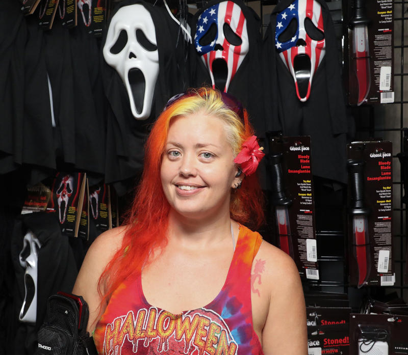 What are popular Halloween costumes for 2025?, What are scary Halloween costumes for 2025?, What are superhero Halloween costumes for 2025?, What are popular DIY Halloween costumes? 