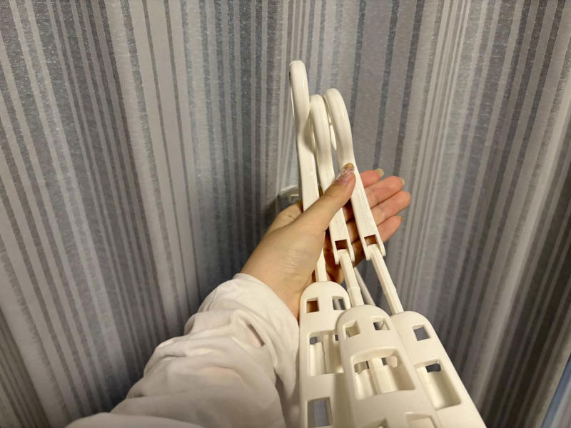 洗濯物を1枚ずつ干すのが面倒, 洗濯物をまとめてハンガーにかける, 実際に試してみました, 少しの工夫で楽をしよう