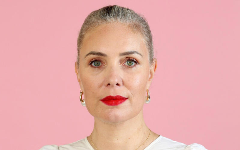 The regal updo, Loose and low down bun, The relaxed day bun, The facelift bun, Six tools and products for the perfect modern bun