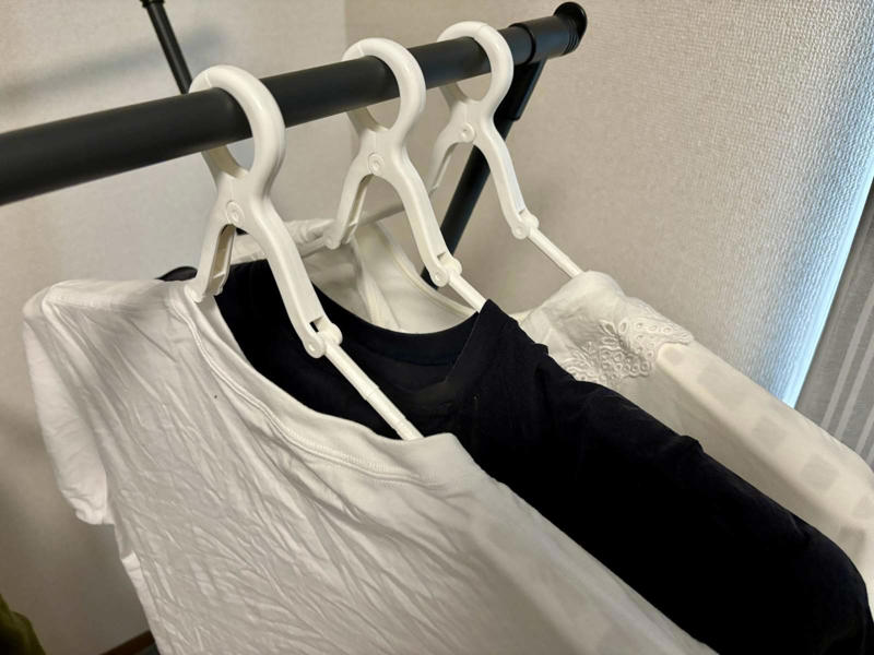 洗濯物を1枚ずつ干すのが面倒, 洗濯物をまとめてハンガーにかける, 実際に試してみました, 少しの工夫で楽をしよう