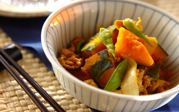 鶏ももとカボチャの煮物, カボチャと肉団子の煮物, 手羽元とカボチャの煮物, 豚肉とカボチャの煮物, カボチャの煮物餃子, カボチャの煮物コロッケ, カボチャのオムレツ, カボチャのニョッキ（ショートパスタ）