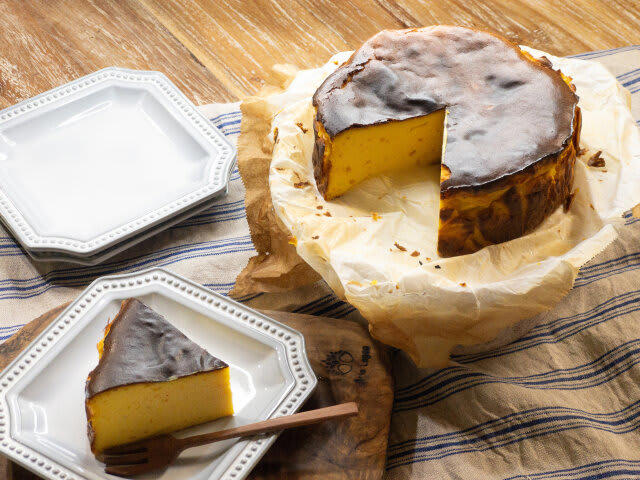 かぼちゃのバスクチーズケーキを試すのにかかる時間, かぼちゃのバスクチーズケーキ, かぼちゃのバスクチーズケーキの材料（直径15cmケーキ型1台分）, かぼちゃのバスクチーズケーキの作り方