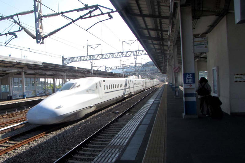 新尾道駅開業の功罪, 新尾道駅の立地価値, 地方新幹線の経済効果, こだま駅の活用可能性