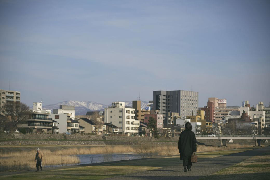 生活の定番品を決めて無駄な支出を回避, ほとんどしない外食は、行くなら妥協しない, 低収入でのやりくりの鉄則は、固定費を下げること, 車を持たないようにしたら些細な幸せに気づいた