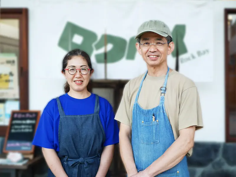 店主の想いが詰まったメニュー, 旨み引き出す、とんかつ好き店主のこだわり, 楽しい！選べる5種のソースと彩りワンプレート, 食後のカフェタイムも人気