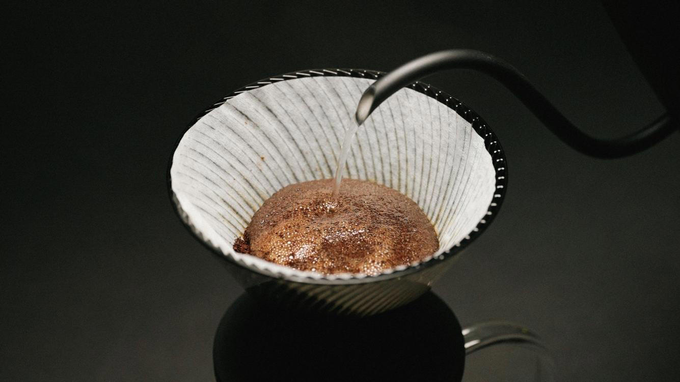「宇治抹茶ドーナツシリーズ」は全部で5種類, どらやきをモチーフにした「ドら抹茶」, 毎年人気の「ポン・デ・宇治抹茶」, 思わず「うま……！」と声が出た「ドら抹茶」, 抹茶の苦味が◎「ポン・デ・ダブル宇治抹茶」