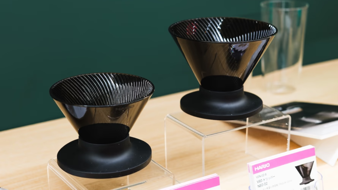「宇治抹茶ドーナツシリーズ」は全部で5種類, どらやきをモチーフにした「ドら抹茶」, 毎年人気の「ポン・デ・宇治抹茶」, 思わず「うま……！」と声が出た「ドら抹茶」, 抹茶の苦味が◎「ポン・デ・ダブル宇治抹茶」