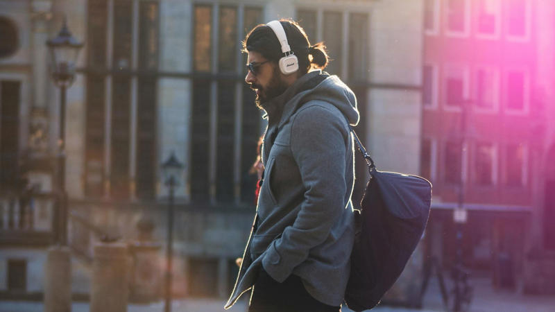 5. Longer Battery Life 1. Compact & Portable, 2. Quick Charging, 3. Perfect for Travel, 4. Workout-Friendly, 5. Excellent Call Quality, 6. Lower Cost Options, 7. Lightweight, 8. Simple, Discreet Design, 9. Great Sound Quality, 10. Truly Wireless, 1. Excellent Sound Quality, 2. Stronger Noise Cancellation, 3. Great for Clumsy Travelers, 4. One Size Fits All, 5. Longer Battery Life, 6. Customizable Sound Profiles, 7. Premium Build, 8. Better for Work & Study, 9. Comfortable Cushion & Padding, 10. Immersive Experience