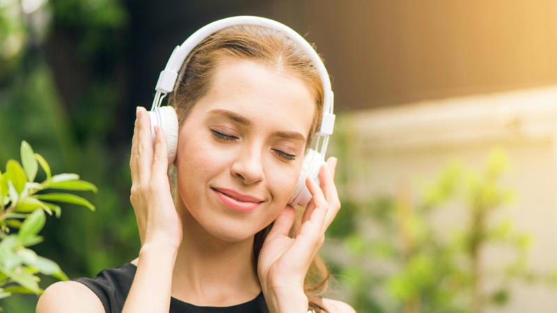 2. Stronger Noise Cancellation 1. Compact & Portable, 2. Quick Charging, 3. Perfect for Travel, 4. Workout-Friendly, 5. Excellent Call Quality, 6. Lower Cost Options, 7. Lightweight, 8. Simple, Discreet Design, 9. Great Sound Quality, 10. Truly Wireless, 1. Excellent Sound Quality, 2. Stronger Noise Cancellation, 3. Great for Clumsy Travelers, 4. One Size Fits All, 5. Longer Battery Life, 6. Customizable Sound Profiles, 7. Premium Build, 8. Better for Work & Study, 9. Comfortable Cushion & Padding, 10. Immersive Experience