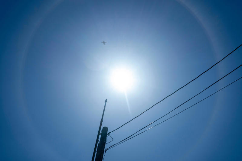 The clients who use Teterboro, Top destinations from Teterboro change by season, How Teterboro operates, Nefarious deeds, The noise issue, Small airport with a colorful history, The private companies: Flexjet, NetJets, Wheels Up, others