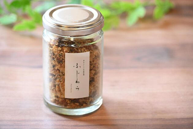 藤原奈緒さんがつくる「あたらしい日常料理 ふじわら」の調味料, 「ふじわらのおいしいびん詰め」どうやって使う？, エッセイとレシピをまとめた初の書籍『あたらしい日常、料理』, 「納豆辣油」作ってみました, 毎日の食卓がおいしく楽しくなるヒント