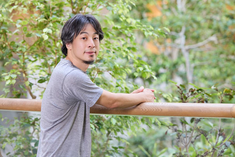 プログラミングスクール出身の優秀な人には会ったことがない, コードが書けることより「何を作るか」のほうが大切, 長時間集中できる人は将来的に成果を上げやすい, プログラミング学習で養うのは現実でも使える「思考力」, AIの進歩は日進月歩。使わない選択肢はない