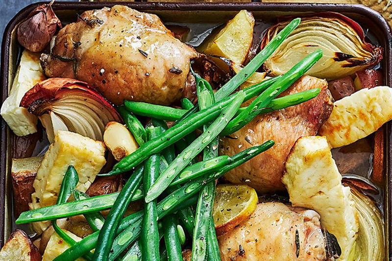 Mistake 1: Throwing everything in at once, Mistake 2: Forgetting to layer, Mistake 3: Overcrowding the pan, Mistake 4: Skimping on seasoning, Mistake 5: Adding sauces and glazes too early, Formula for a simple weeknight traybake