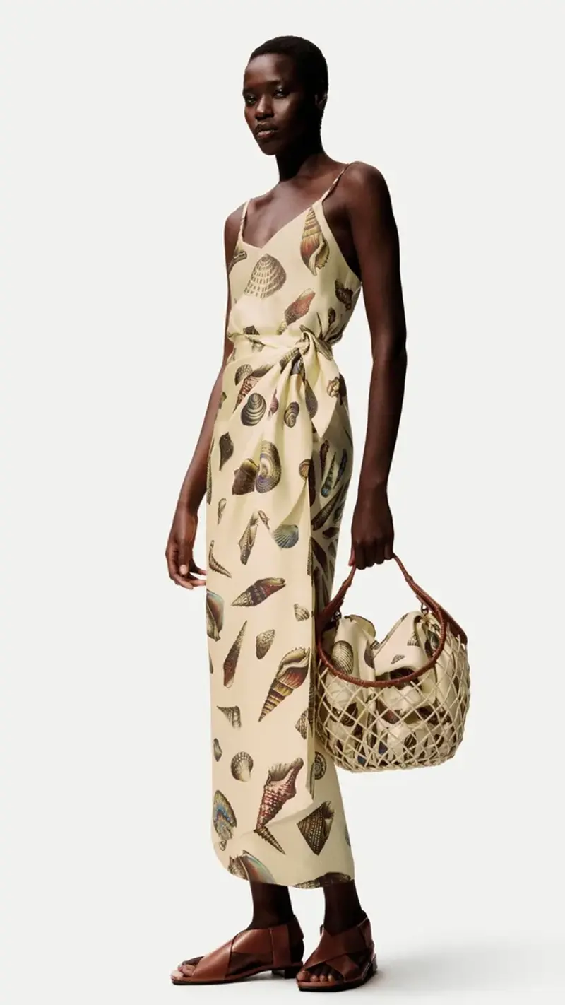 Fendi: Pixel Play, Jil Sander: What Lies Beneath , Knwls: Club Kinetics, Loro Piana: Soft Power , Etro: Boho Futurism , Prada: A New Uniform , Max Mara: Modern Rococo , Emporio Armani: Returns 