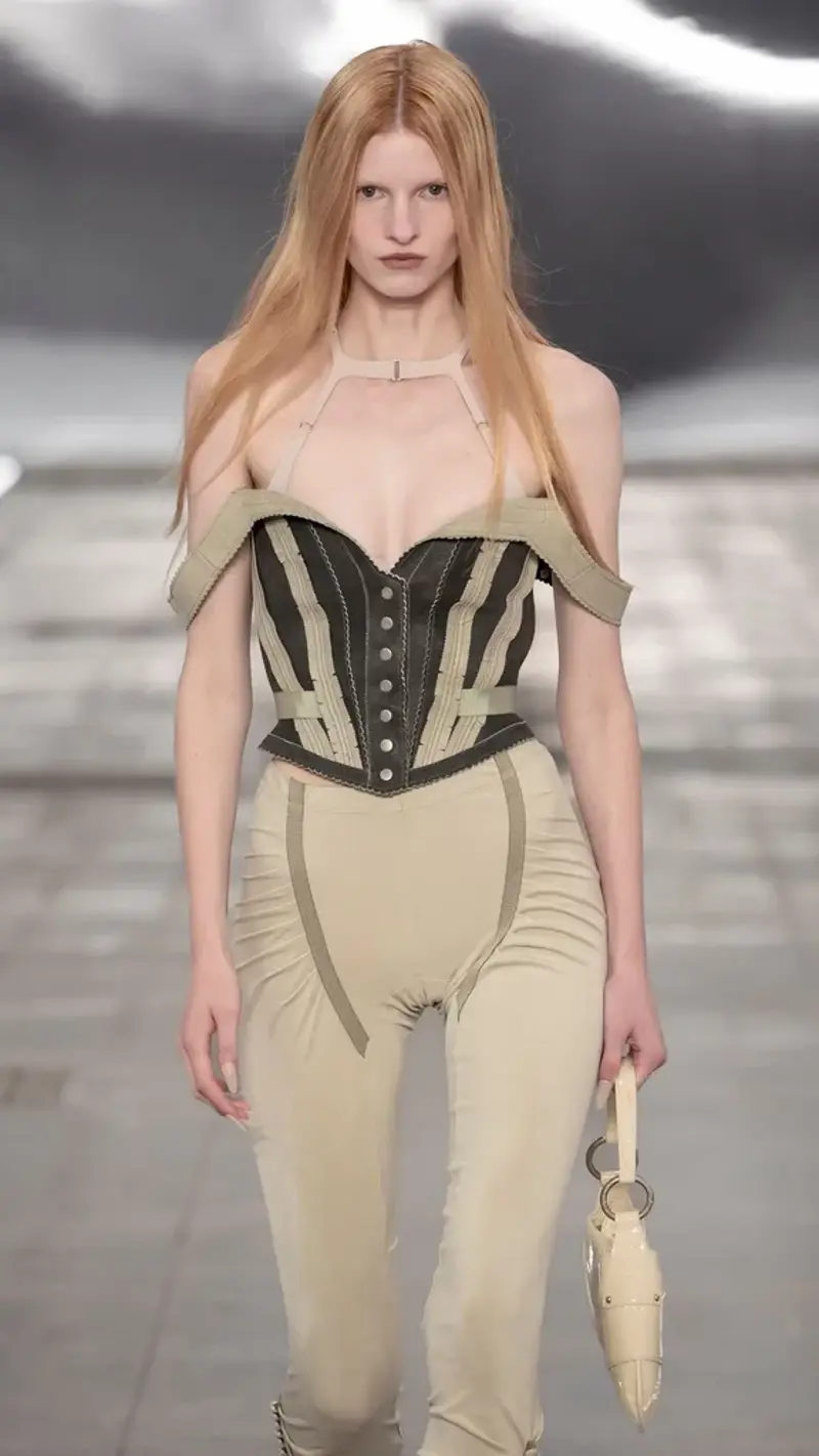Fendi: Pixel Play, Jil Sander: What Lies Beneath , Knwls: Club Kinetics, Loro Piana: Soft Power , Etro: Boho Futurism , Prada: A New Uniform , Max Mara: Modern Rococo , Emporio Armani: Returns 