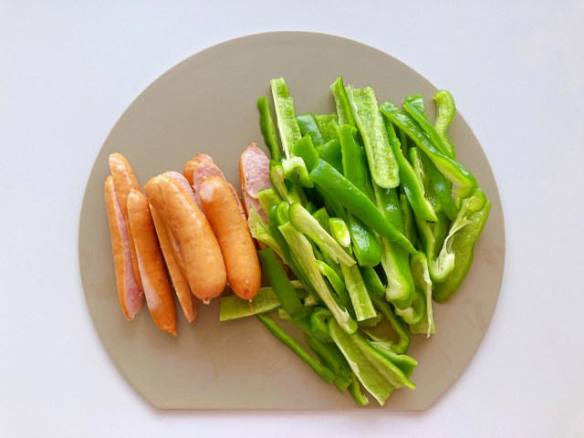 【調味料はあらかじめ混ぜておく】, 【リアルに作業時間5分】, 【ピーマンがツヤツヤ】, 【豚キムチ風もおすすめ】