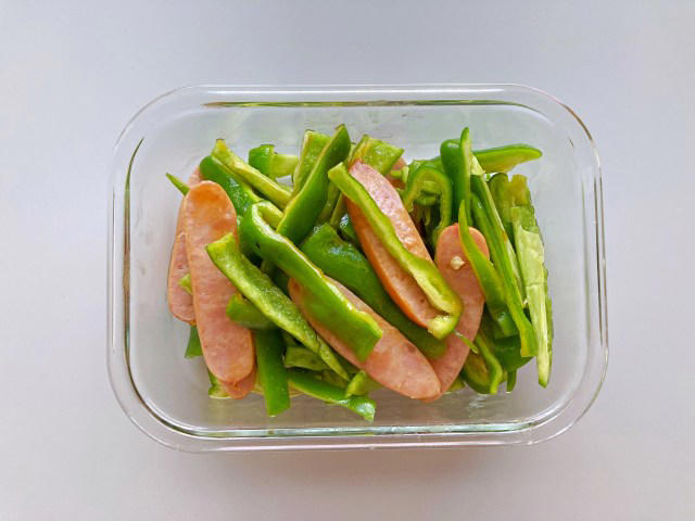 【調味料はあらかじめ混ぜておく】, 【リアルに作業時間5分】, 【ピーマンがツヤツヤ】, 【豚キムチ風もおすすめ】