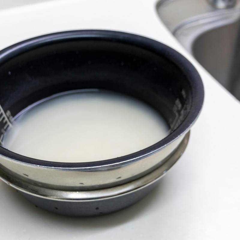 NGその1．食洗機で洗う, NGその2．塩素系漂白剤で洗う, NGその3．かたいスポンジやタワシを使う, 内釜は正しい方法でお手入れしよう