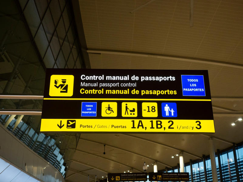 What is the entry and exit EES system? , How does the EES system work in the EU?, Will EES checks happen in the UK?, When does the EES start? , Travel beyond the headlines , What countries will use the new EU entry and exit system? , Who is exempt from the EU entry and exit system?, Why was the EES launch delayed? , What countries already use biometric border controls?, Full list of countries rolling out EES in 2025