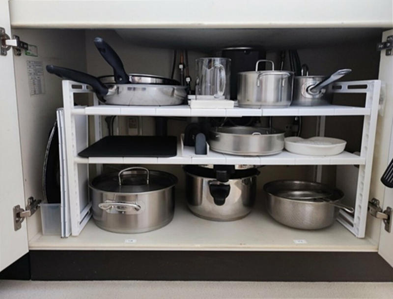 収納が少なくてもキッチンを使いやすくできる！, 調理器具を厳選して、もののムダをなくす, 空間をフル活用してムダをなくす, 工夫次第で狭い空間もなんとかなる！