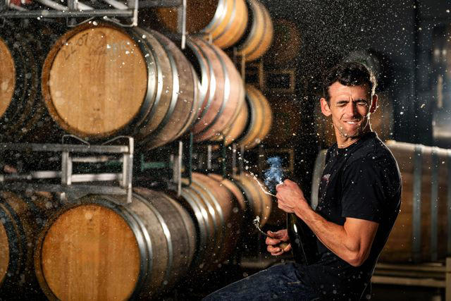 What is traditional-method sparkling wine?, Why is Oregon one of the best places to produce sparkling wine?, The sparkling start in Oregon , Oregon’s bubbly future