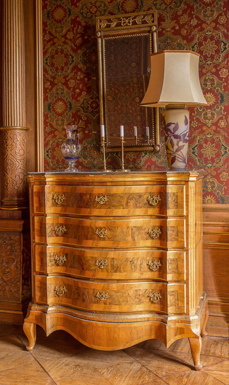 American Pine Hutches , Worn Pyrex, Ornate Wooden Furniture, Silver-Plated Decoratives , Mass-Produced Art & Reproductions, Porcelain Dinnerware, Depression Glass