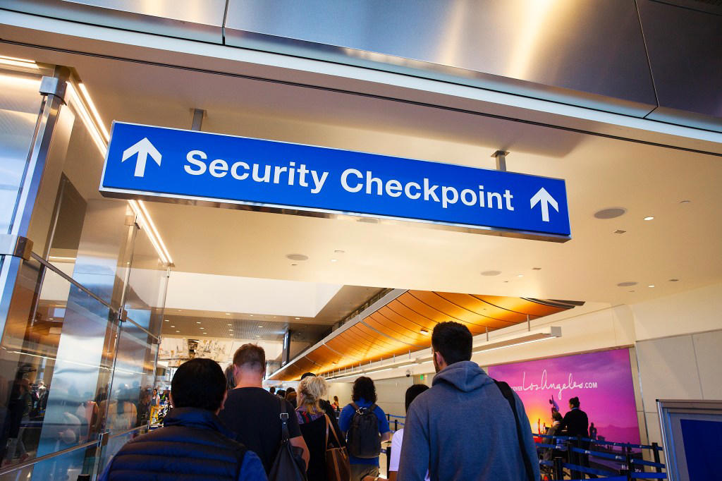What countries already use biometric border controls? What is the entry and exit EES system?, How does the EES system work in the EU?, Will ESS checks happen in the UK?, When does the EES start?, What countries will use the new EU entry and exit system?, Who is exempt from the EU entry and exit system?, Why was the EES launch delayed?, What countries already use biometric border controls?