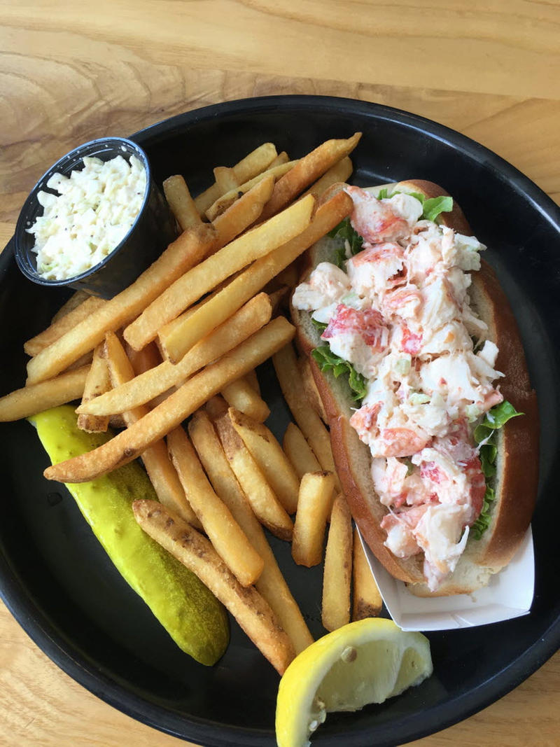 Crazy Burger Cafe & Juice Bar, Evelyn's Drive In, Aunt Carrie's, Louis Family Restaurant, Edgewood Cafe (CLOSED), Anthony's Seafood, Italian Corner, Angelo's Civita Farnese, Mediterraneo Caffe (CLOSED) , Liberty Elm Diner (CLOSED)