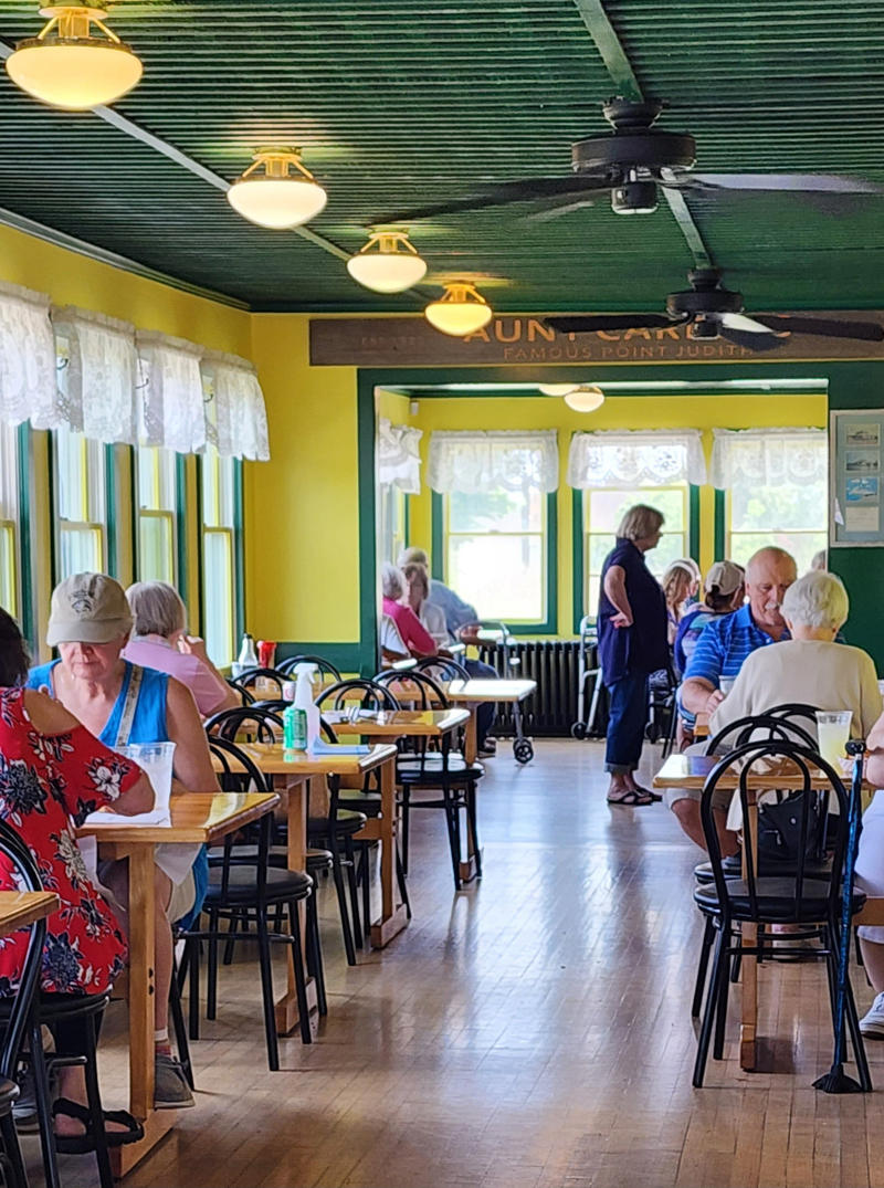 Crazy Burger Cafe & Juice Bar, Evelyn's Drive In, Aunt Carrie's, Louis Family Restaurant, Edgewood Cafe (CLOSED), Anthony's Seafood, Italian Corner, Angelo's Civita Farnese, Mediterraneo Caffe (CLOSED) , Liberty Elm Diner (CLOSED)