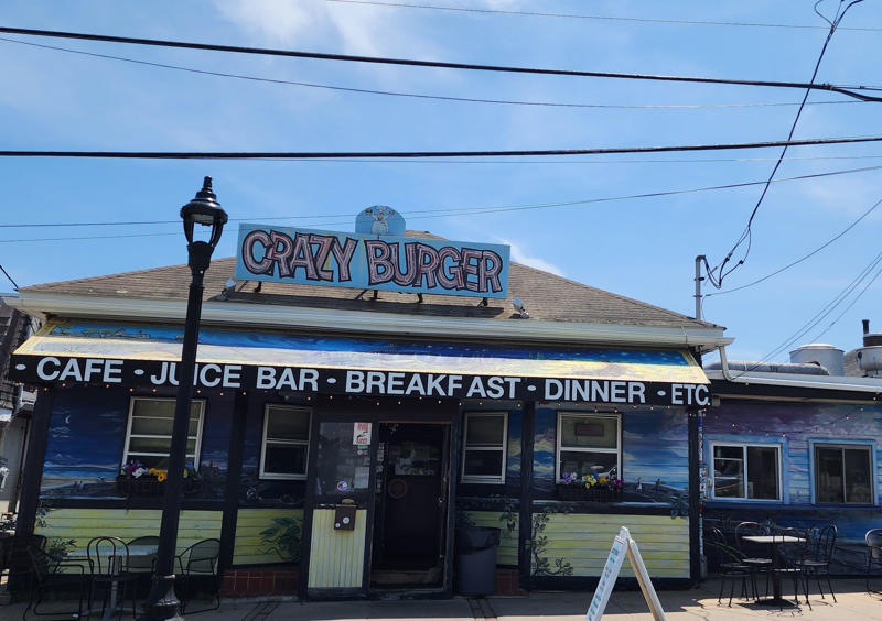 Crazy Burger Cafe & Juice Bar, Evelyn's Drive In, Aunt Carrie's, Louis Family Restaurant, Edgewood Cafe (CLOSED), Anthony's Seafood, Italian Corner, Angelo's Civita Farnese, Mediterraneo Caffe (CLOSED) , Liberty Elm Diner (CLOSED)