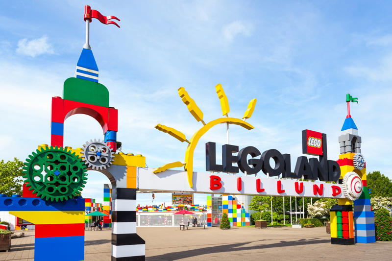 1. Europa-Park, Rust, Germany, 2. Efteling, Kaatsheuvel, Netherlands, 3. Legoland Billund Resort, Billund, Denmark, 4. Parc Astérix, Plailly, France, 5. Tivoli Gardens, Copenhagen, Denmark, 6. Puy du Fou, Les Epesses, France, 7. Legoland Germany, Günzburg, Germany, 8. Futuroscope, Chasseneuil-du-Poitou, France, 9. Ravensburger Spieleland, Meckenbeuren, Germany