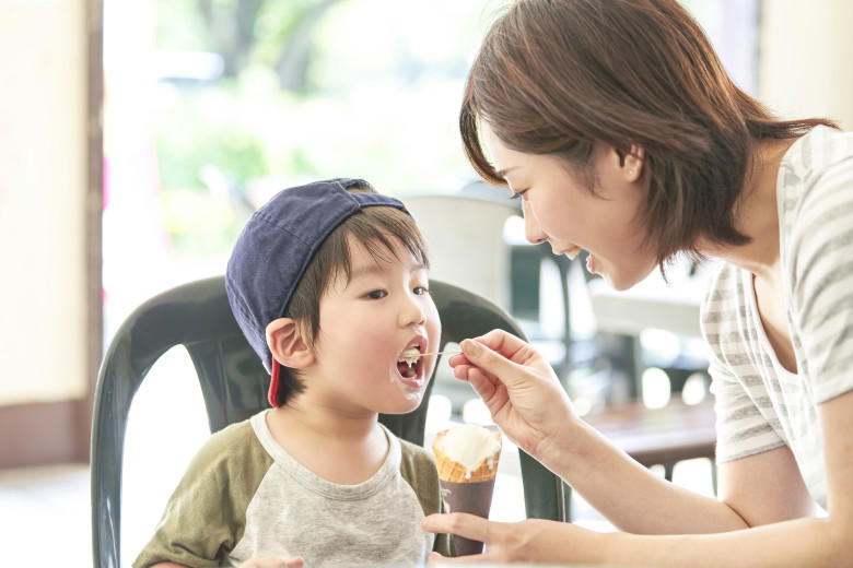 ・コストコの会員費はいくら？, ・会員カードを借りることはできない, ・コストコ会員になる方法は？, ・コストコ会員の同伴者として入場する, ・家族カードを発行してもらう, ・1日特別ご招待券（ワンデーパス）で入店する, ・処方箋を持って調剤薬局を利用する, ・会員になって当日解約する