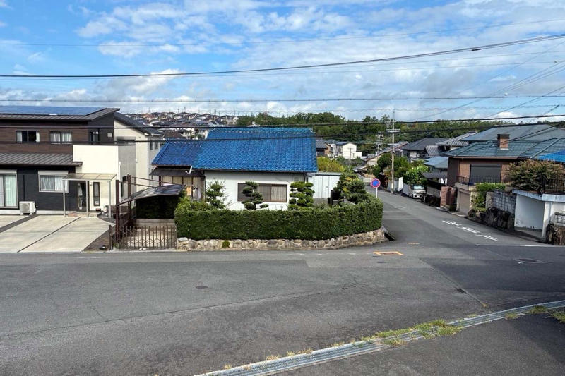 閉鎖百貨店が映す現実, 人口増加率日本一のけん引役に, 南地区は限界集落寸前の高齢化率45.6%, 住宅団地と人口減の影, 住民と地元企業の板挟み, 名張市は財政再生団体転落の危機