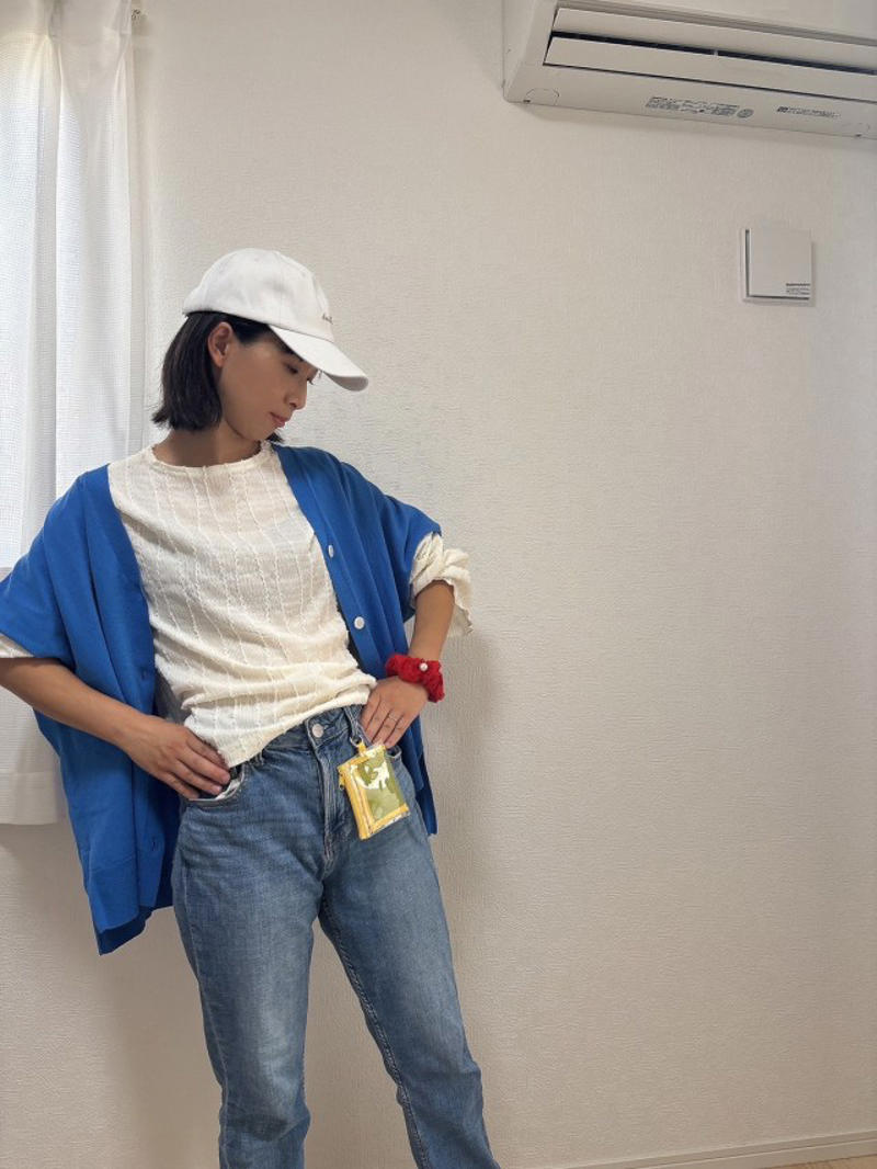 ・ひらめきから2週間、服屋をさまよう日々, ・しまむらでついに発見！, ・コーデ1：ビビッと来た青のゆったりカーディガン, ・コーデ2：濃いブルーのワンピでシンプルに, ・いつか聖地でコーデの最終チェックを