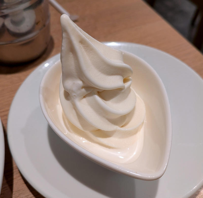 ・念願のカフェヨシノ, ・0円なのにプレミアム!?, ・急いで食わねば！, ・今回訪問した店舗の情報