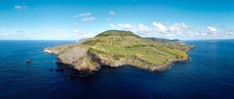 The Eastern Group of islands, São Miguel Island (The Green Island), Santa Maria , The central group of islands, Terceira Island (The Lilac Island), Pico Island (The Black Island), Faial Island (The Blue Island), São Jorge Island, Graciosa Island (The White Island), The Western Group of islands, Flores Island (The Flower Island), Corvo Island, How to get to the Azores