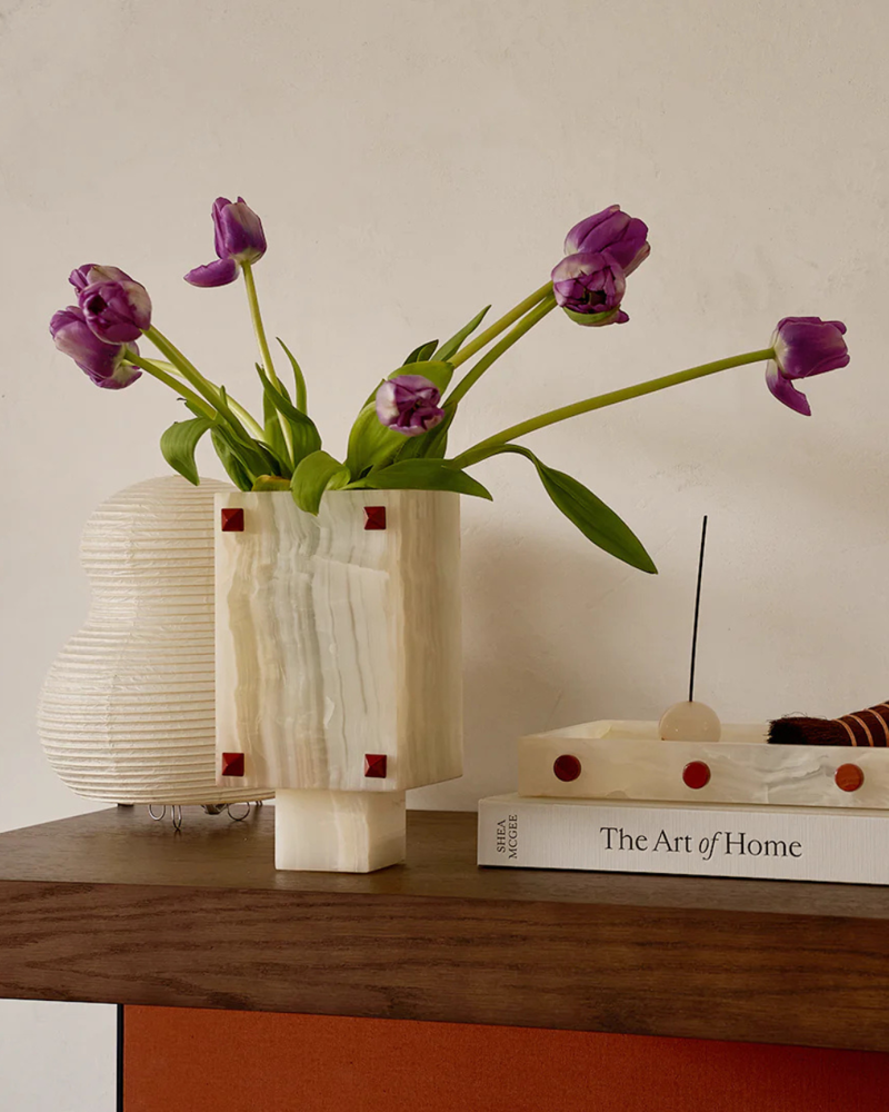Hali x Smac Studio Rugs , Città Stripe Cotton Towel Bundle , Saarde Hand and Body Wash , Black Blaze Trunk Vase