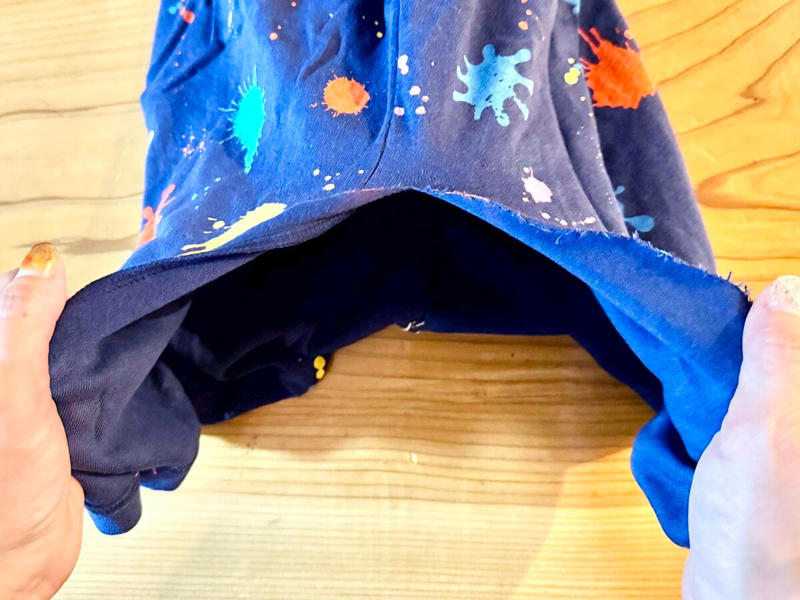 1：Tシャツは手で裂いて「ウエス」に, 2：古タオルは「油汚れや雨の日用」にストック, 3：くつ下は「使い捨てのお掃除手袋」に, 4：シャツは「スーツや家電のカバー」に, 最後まで使いきる暮らし